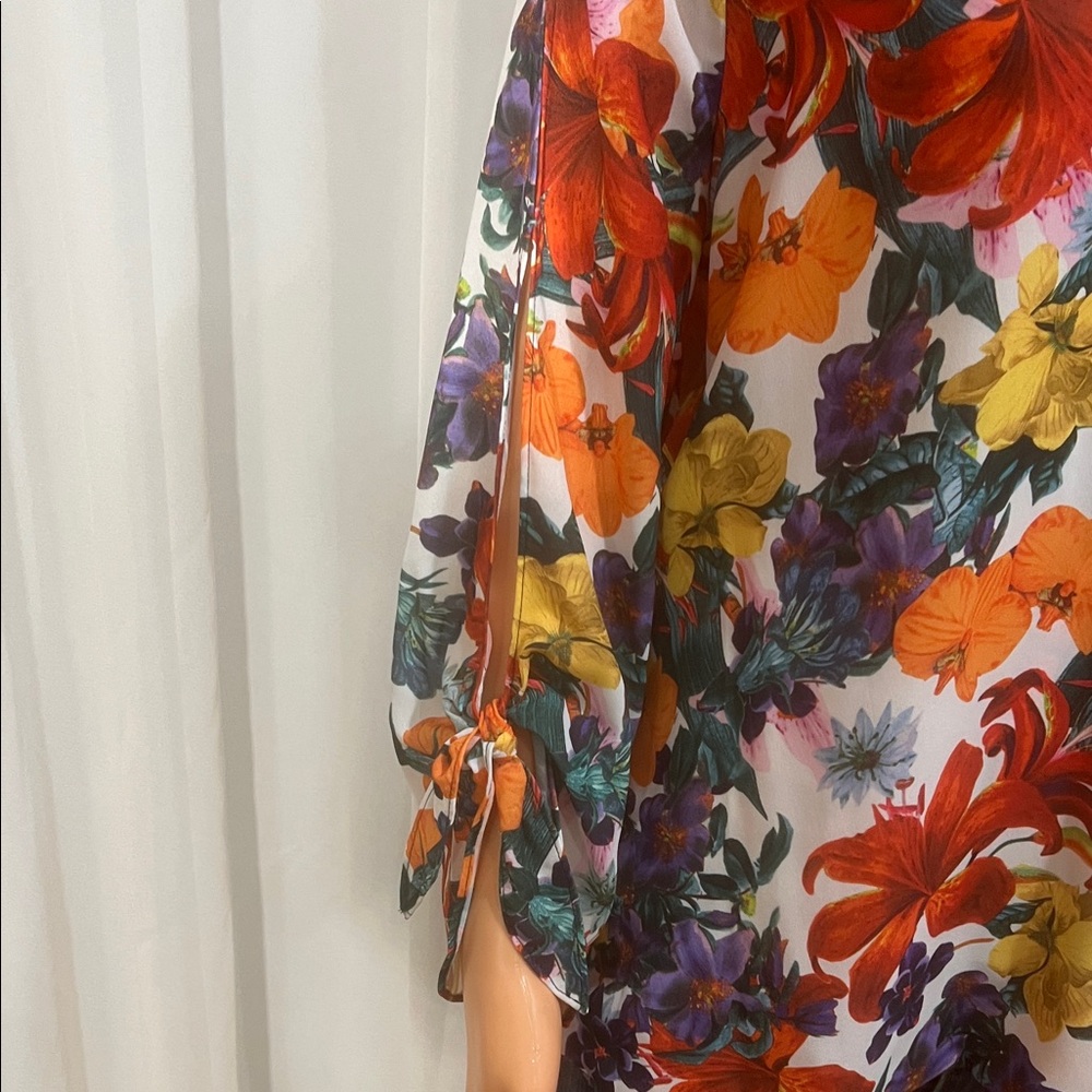 BOLD elements Multicolor Floral V-Neck Blouse - image 6